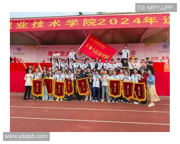 追寻伟大足球星辉煌历程感悟绿茵场上永恒荣耀与激情